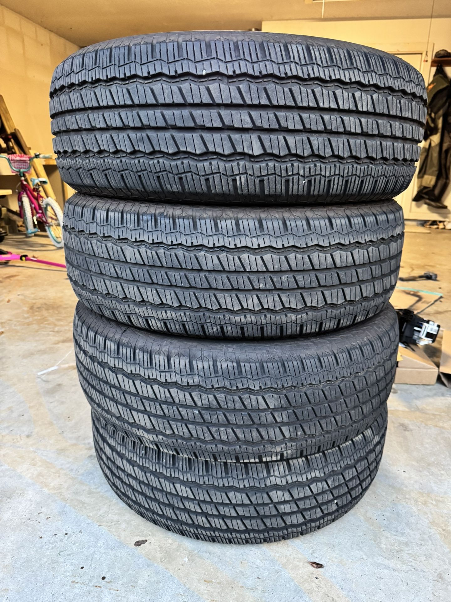 265 60 18 Tires 80% Tread