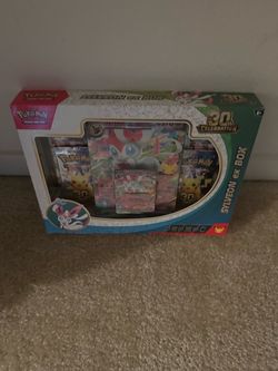 Pokémon 30th celebration sylveon Ex box