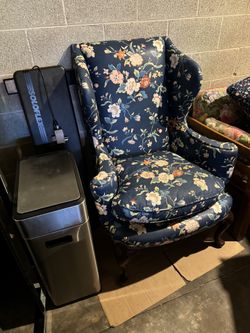Vintage Floral Arm Chair 