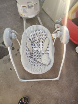 Baby Swing with 5-Point Harness
