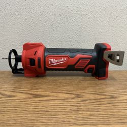 Milwaukee 2627-20 M18 18V Lithium-Ion Cordless Drywall Cut Out Rotary Tool (Tool-Only)