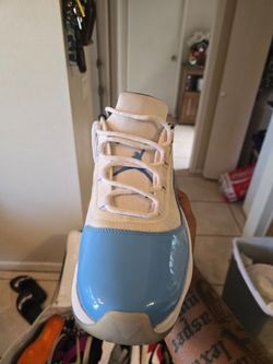 Nike Air Jordan 11 CMFT Low 'UNC' Men's Size 11 excellent condition