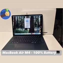 2025 MacBook Air M4 w/ Box, & Charger - Like New🔥