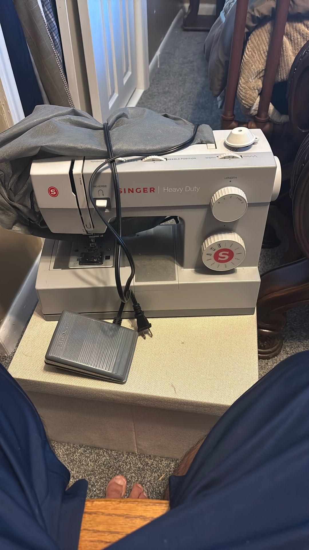 Singer Heavy Duty Sewing machine