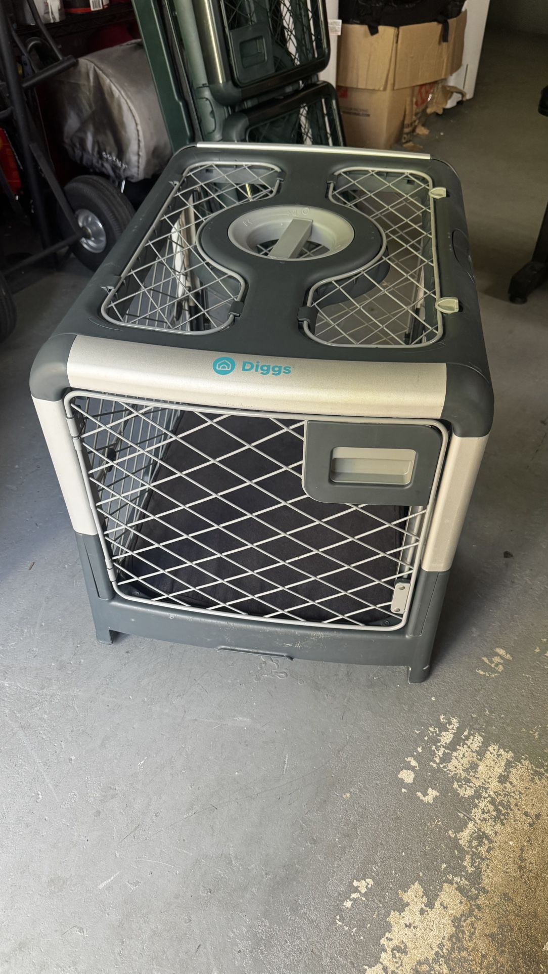 Diggs dog crate