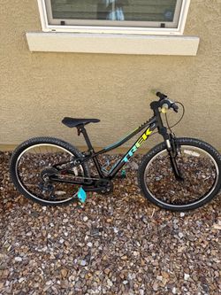 24 in Trek mountain bike