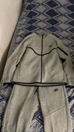Nike tech grey size large never worn