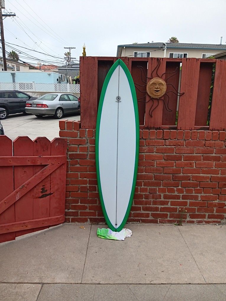 NEW SURFBOARD FOR SALE