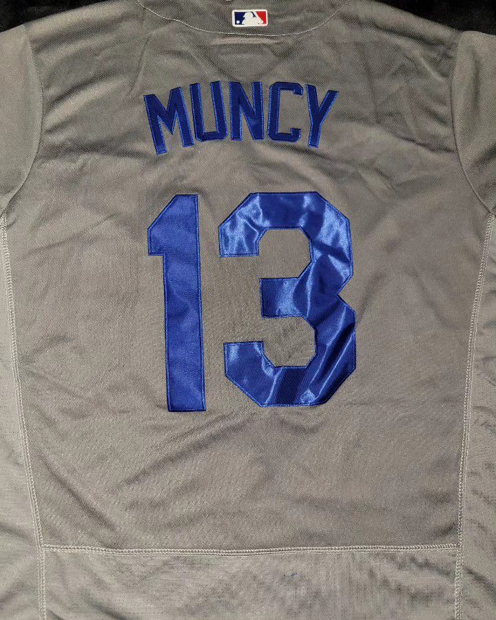 DODGERS Max Muncy jersey (3XL) for Sale in Bakersfield, CA - OfferUp
