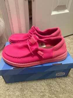 pink hey dude shoes