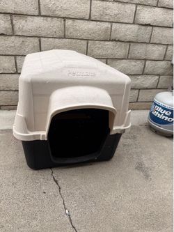 Used medium size dog house