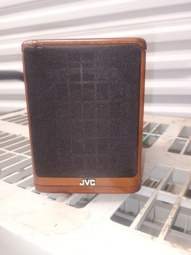 JVC MINI SPEAKERS CHERRY WOOD