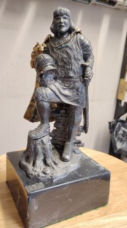 Michael Ricker Pewter Collectibles Knight “Stuart” #142/600