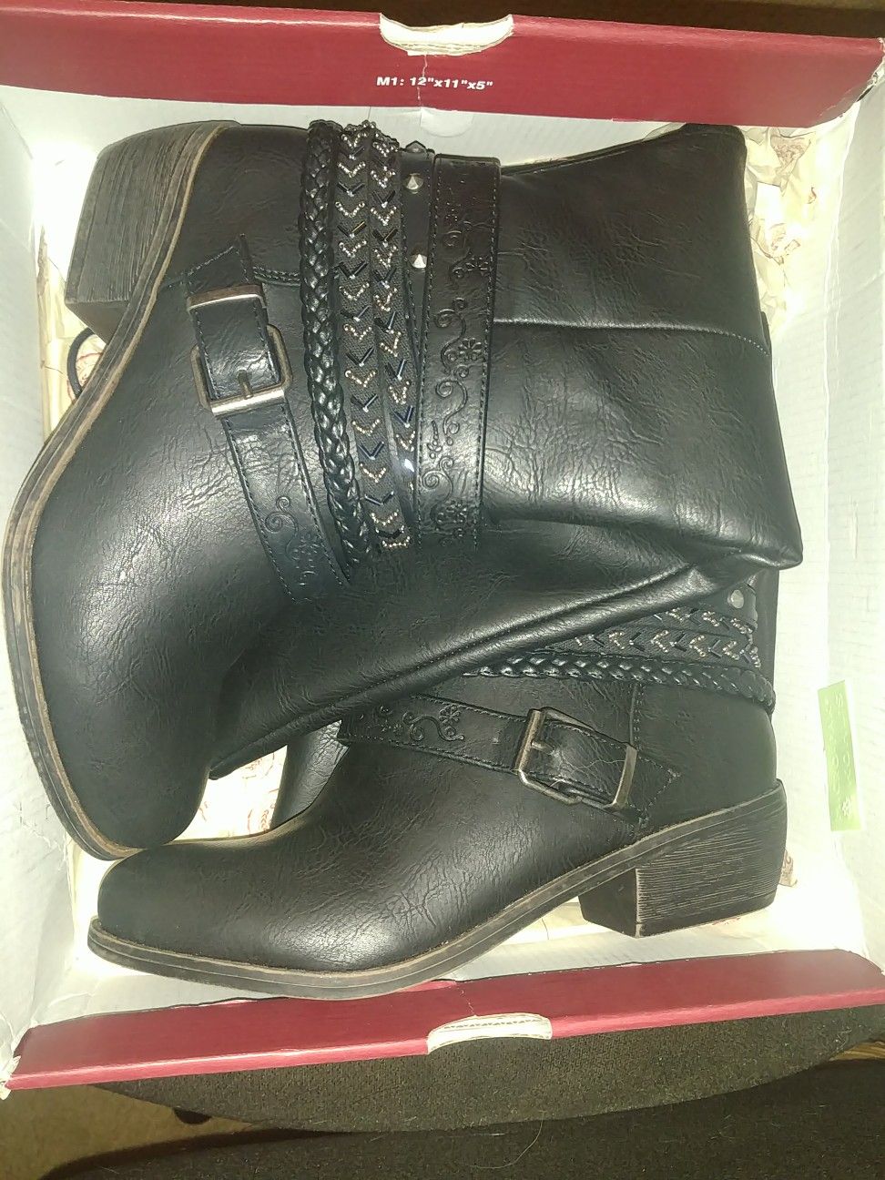 So. Black boots size 6.5 NEW