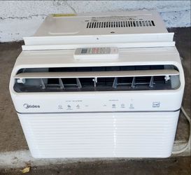 Midea 12,000 BTU Inverter Window AC MAW12V1YWT-S – Remote Control & Window Kit