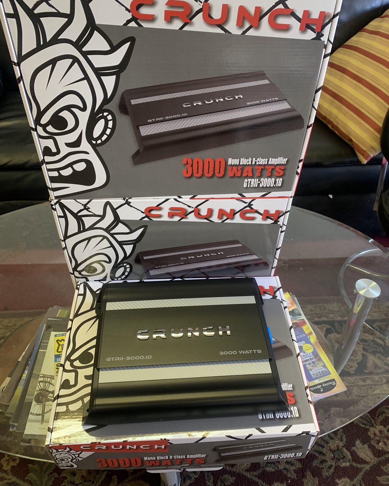 Crunch Car Audio . Car Stereo Amplifier . 3000 watts Class D With Remote Bass Knob . New Years Sure Sale $99 While They Last . New
