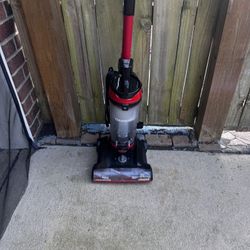 BISSELL CleanView Rewind Bagless Pet Upright Vacuum Cleaner