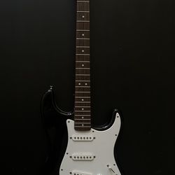 Fender Squier Strat, Electric Guitar Black