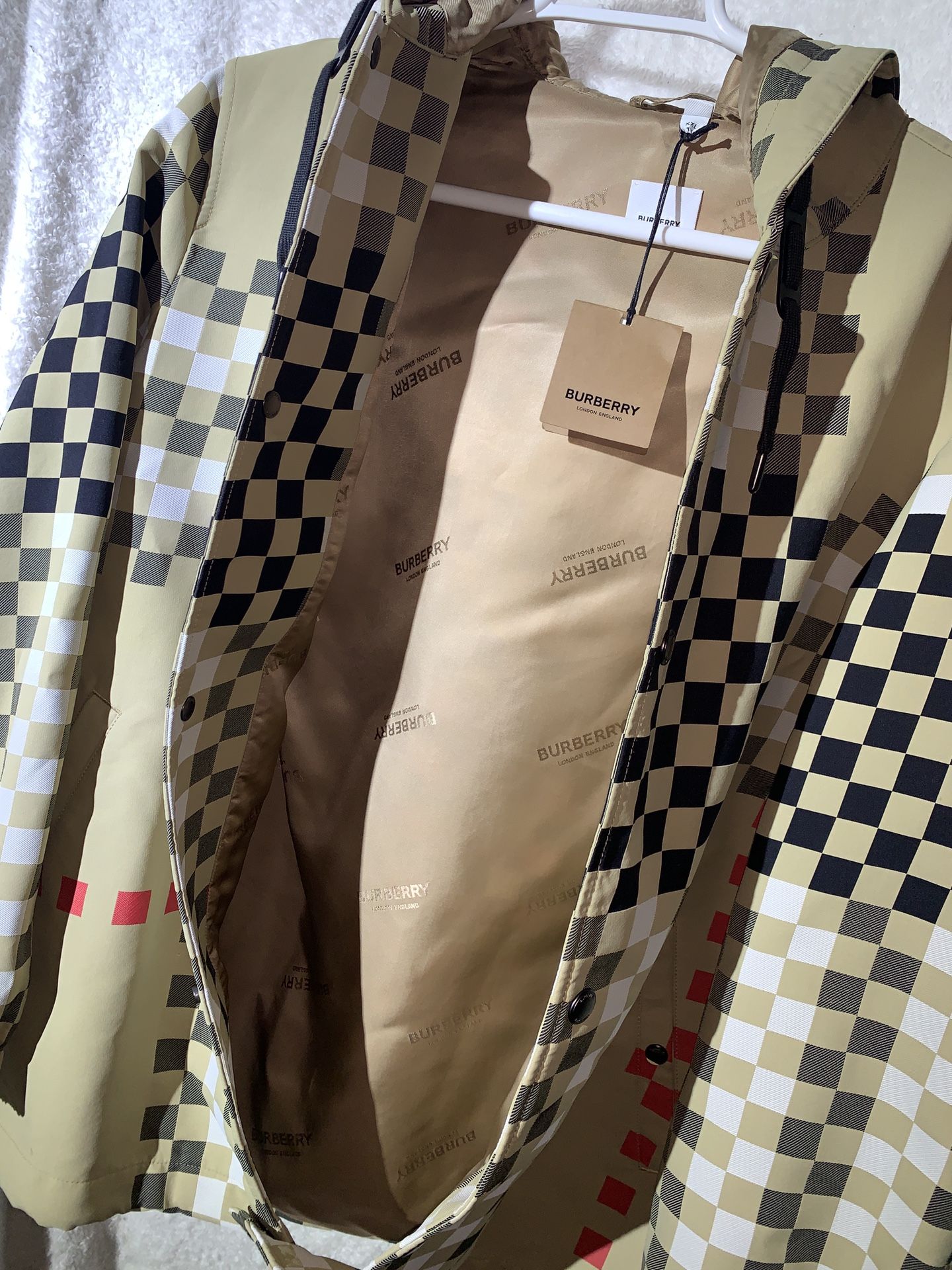 2x Burberry