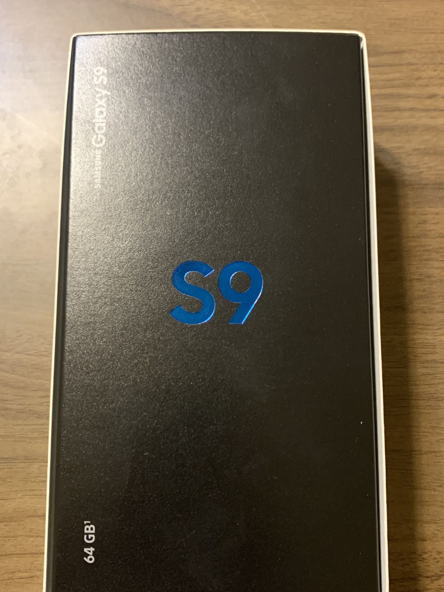 Brand New Straight Talk Samsung Galaxy S9 SM-G960U1 Black 64GB 5.8" Smart Phone