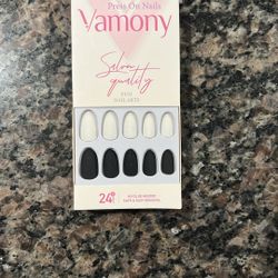 Vamony Press On Nails 