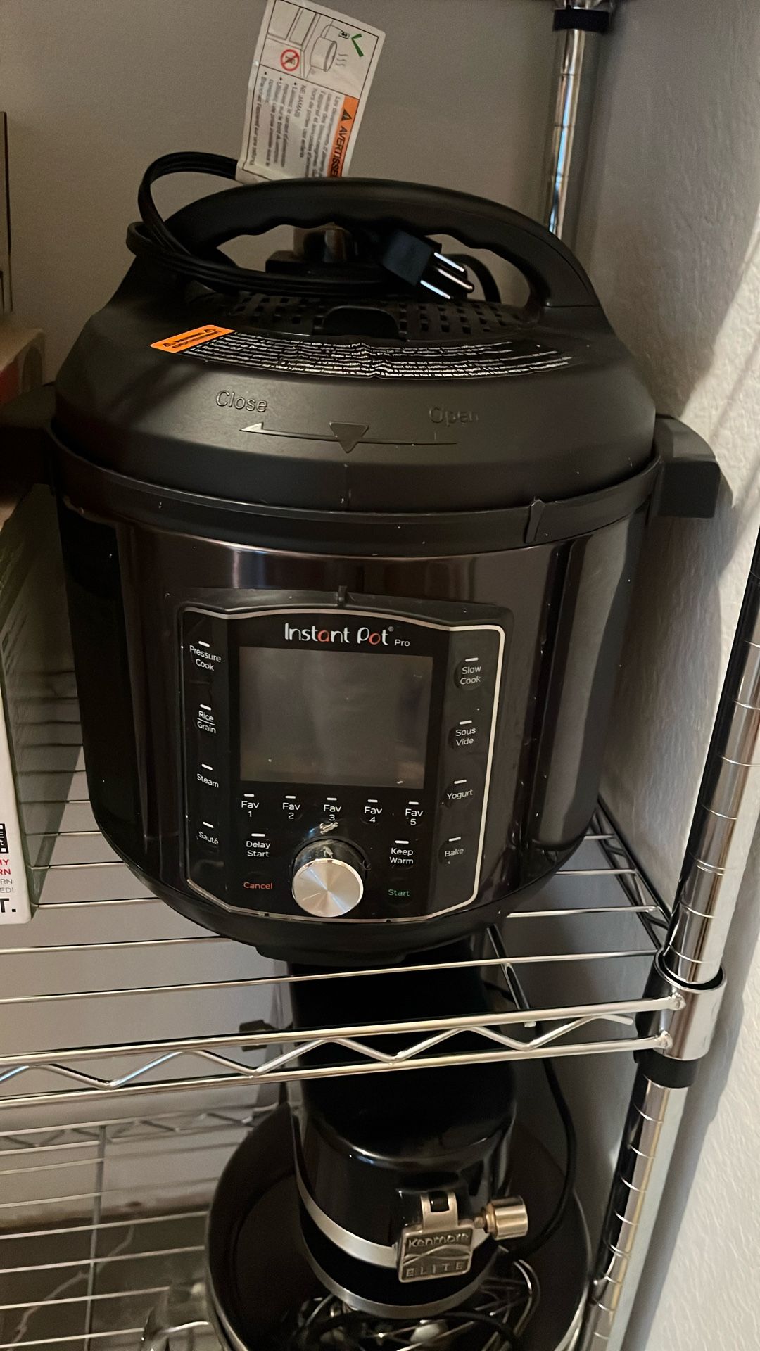 Instant Pot Pro 6Qt + Accessories – $70Retails $150+)