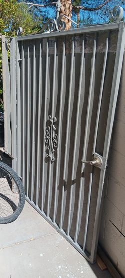 54" Side Yard Metal Gate