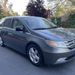 2011 HONDA ODYSSEY TOURING FWD