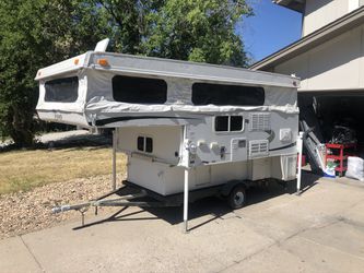 2009 Palomino Bronco B-1500 Soft Sided Camper 8FT Bed
