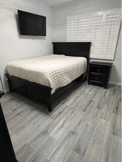 Bedroom set