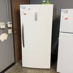 💥20 CUBIC FT. UPRIGHT FREEZER💥 FRIGIDAIRE