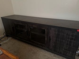 Tv stand