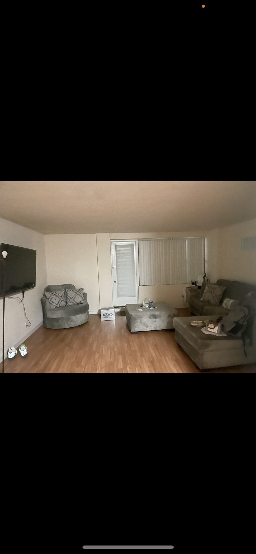 Grey Sectional With Ottoman & Chair