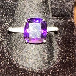 .925 Silver Ring With Amethyst Size 8