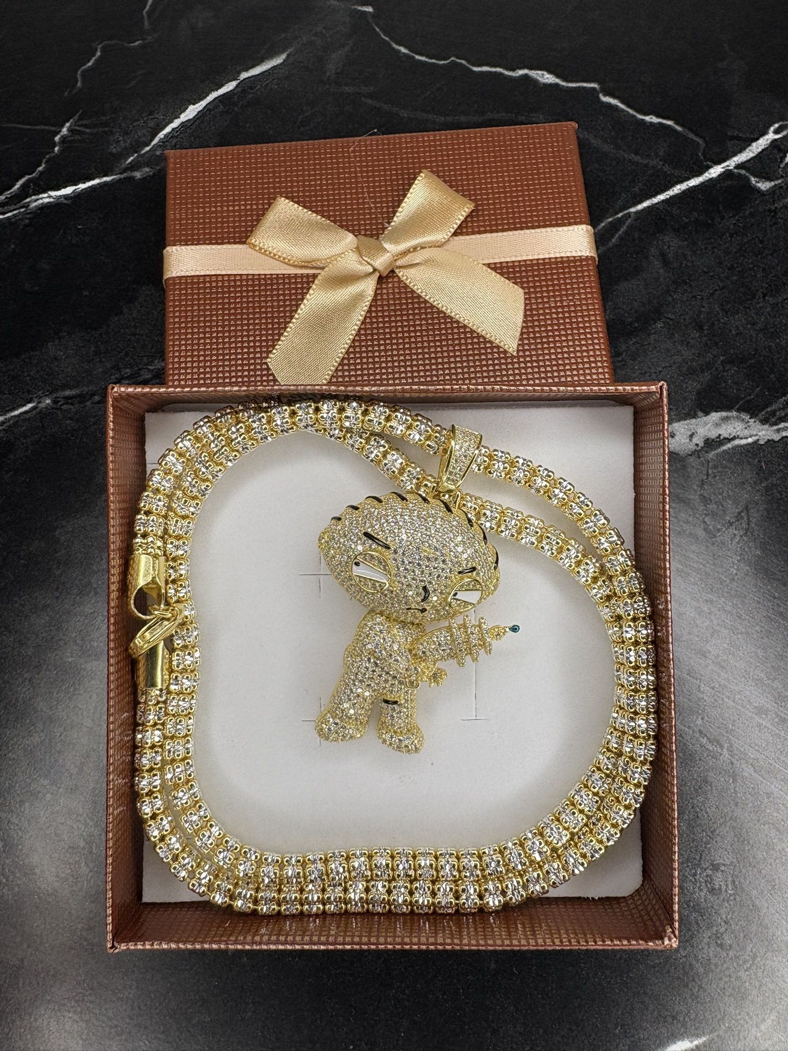 Ice Moon Chain