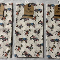 NWT Unique Set of 3 Virah Bella 80% Cotton Kitchen Towels w/ Hanging Loop Floral Farm Animal Cow Goat Pig Chicken Home Collection Country Barn Series 