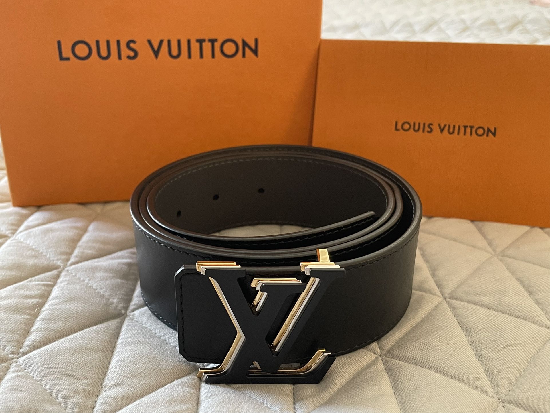 lv belt buckle only