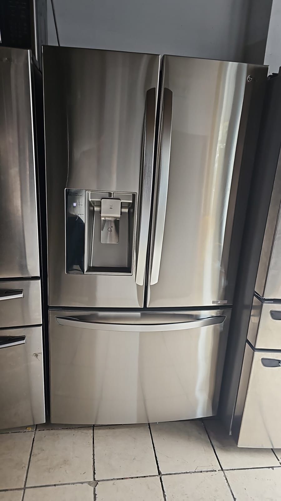 Lg French Door Refrigerator 32 69 27 