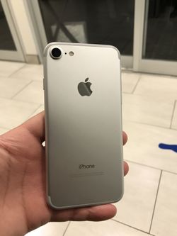 iPhone 7 32GB Factory Unlocked