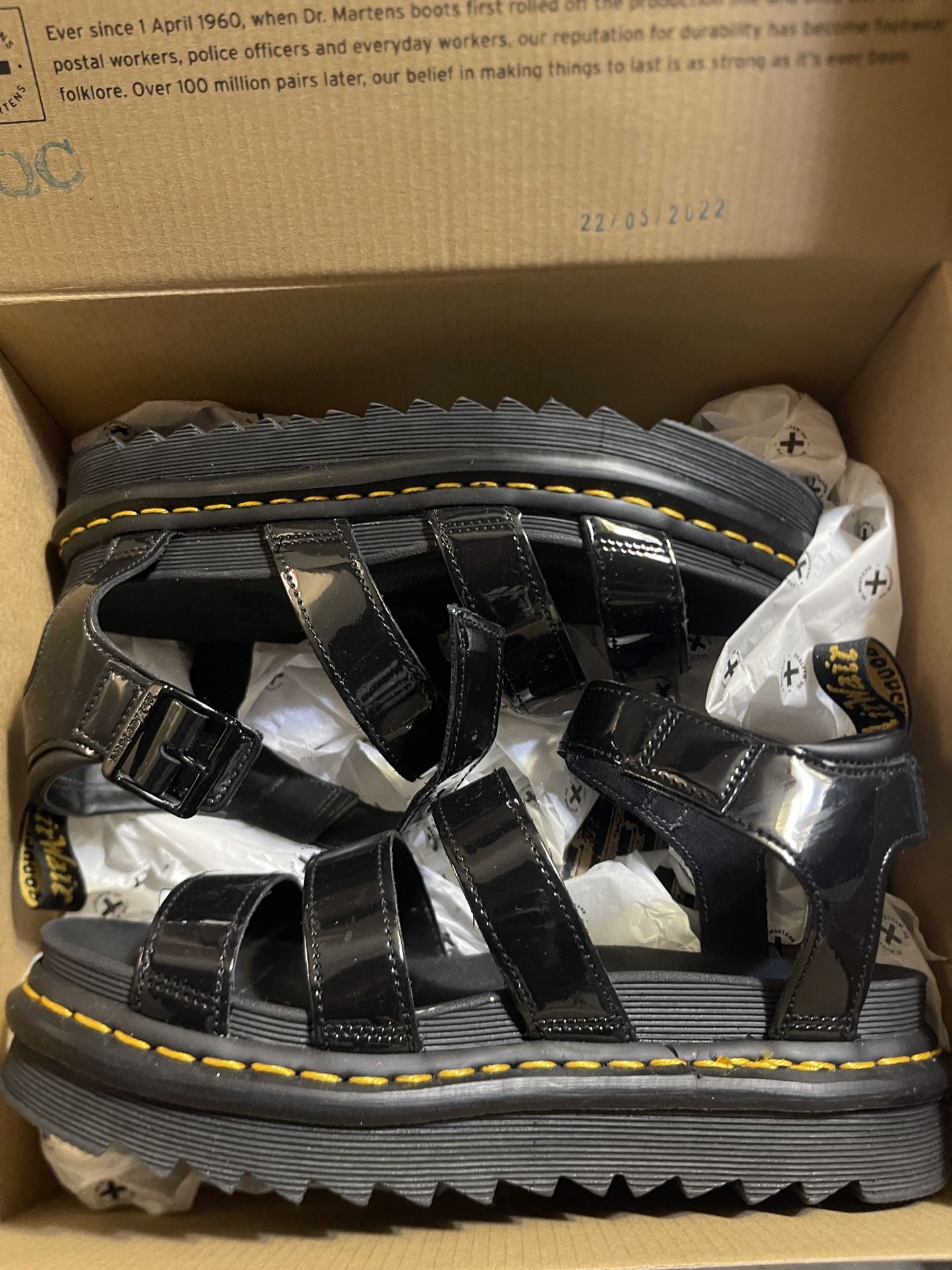 Dr. Martens Women Size 8