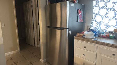 Refrigerator 375