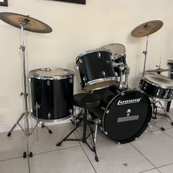 Ludwig Drum Set (Seat Included)