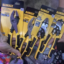 Dewalt Pliers 