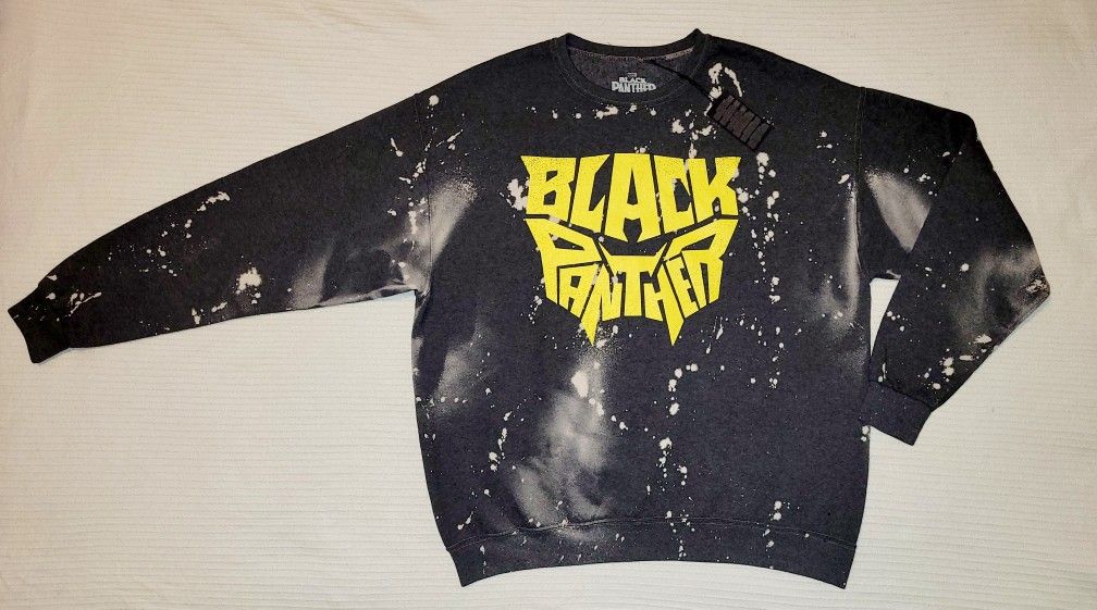 2X WOMEN'S MARVEL BLACK PANTHER SWEATSHIRT. (make a offer)