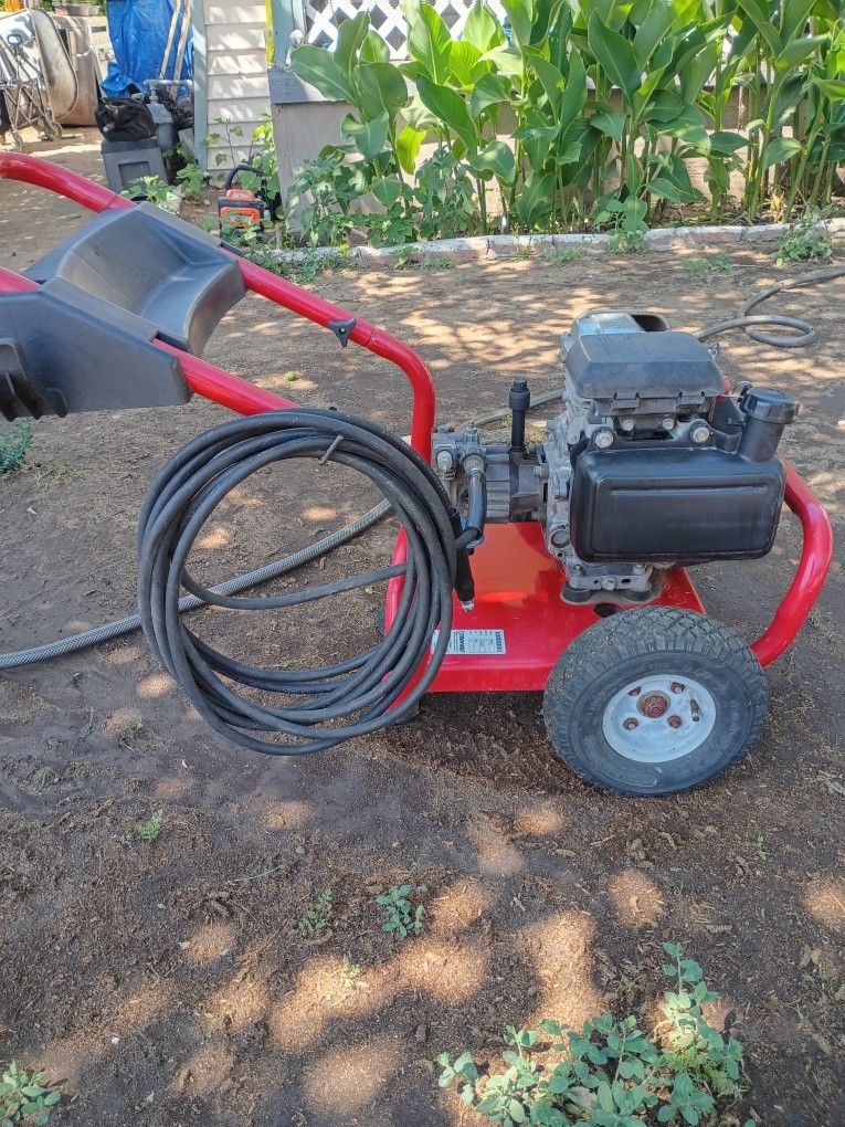 Pressure Washer Great Condition 2600