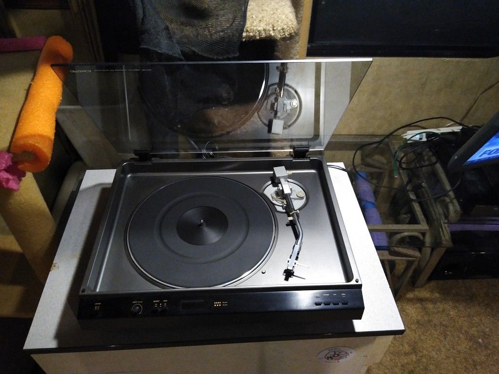 OPTONICA RP-4705 Turntable/Record Player