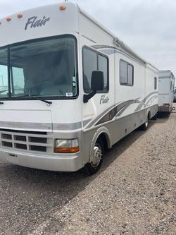 2004 Ford Fleetwood Flair RV(Sleeps 8/2 Slides/New Tires)