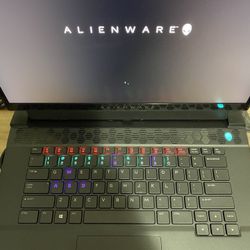 Alienware M15 R3 RTX2070 SUPER
