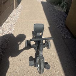 Black Tricycle