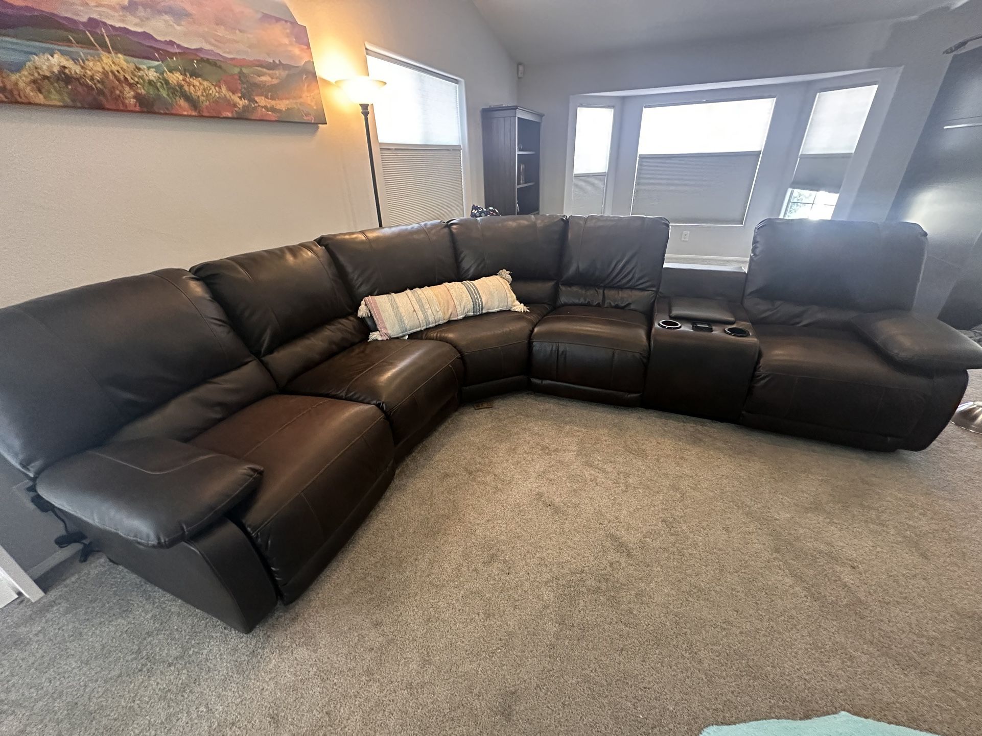 Reclining sectional couch